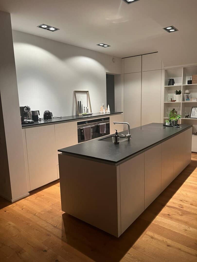 Exklusives Designerhaus mit Pool, Spa und Fernblick in Oberrohrbach