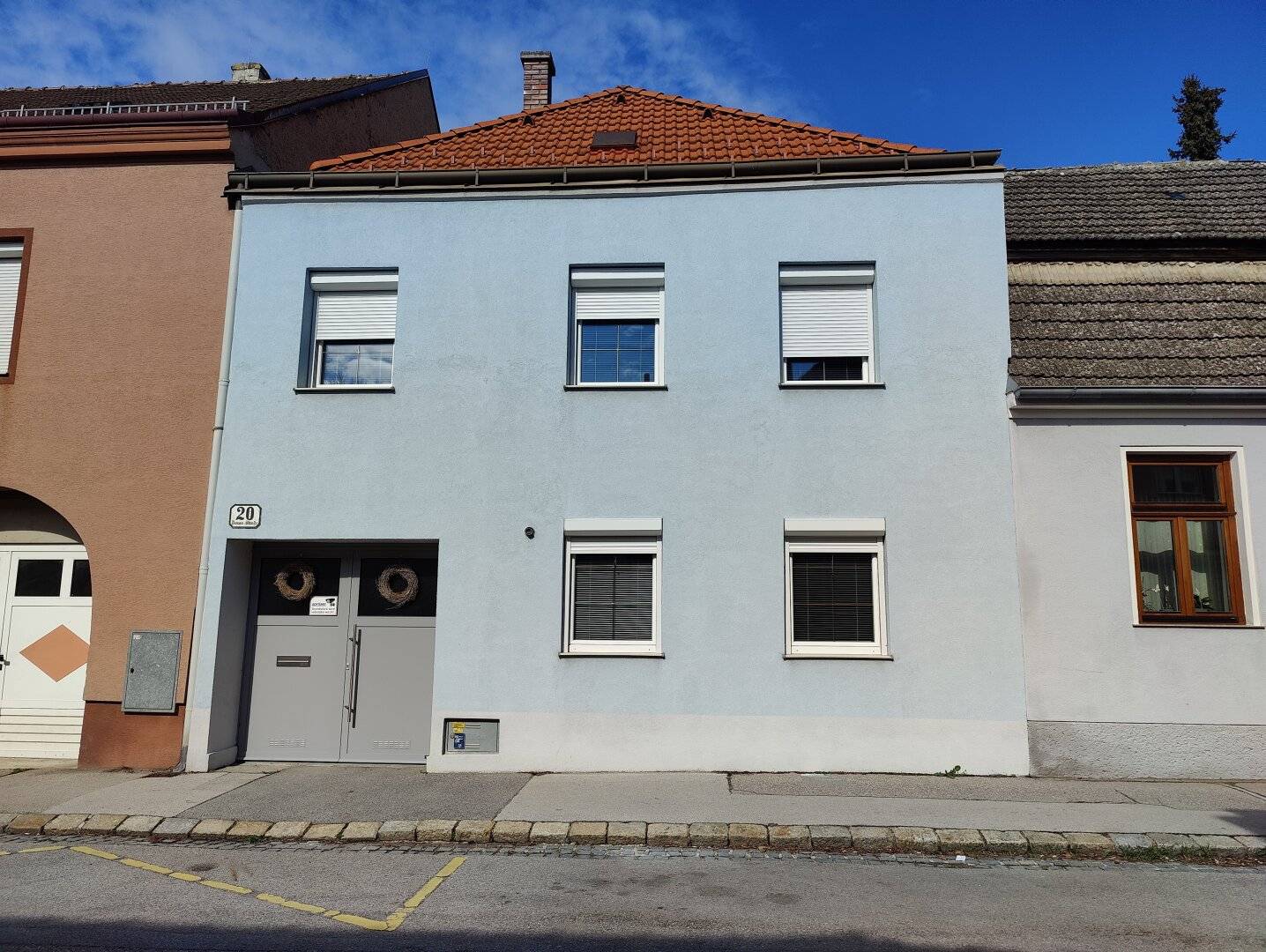 Mehrfamilienhaus/ Praxis/ Büro