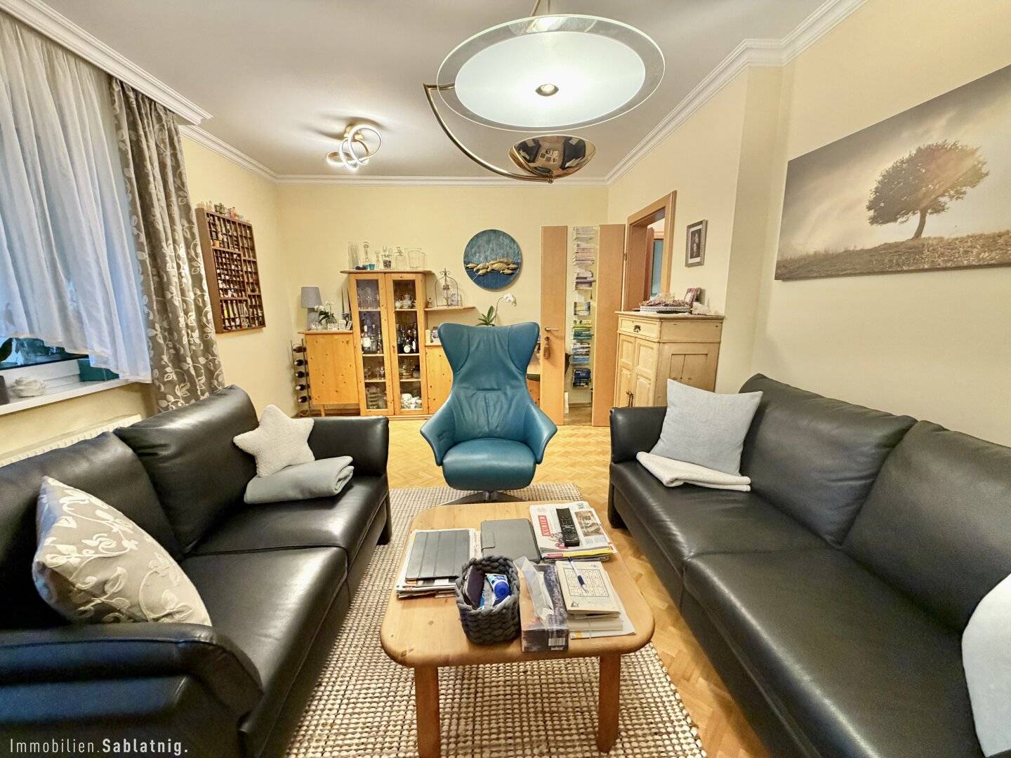 TOP - GEPFLEGT - ZENTRAL! Attraktive 3 Zimmer Wohnung mi Loggia & Parkplatz!