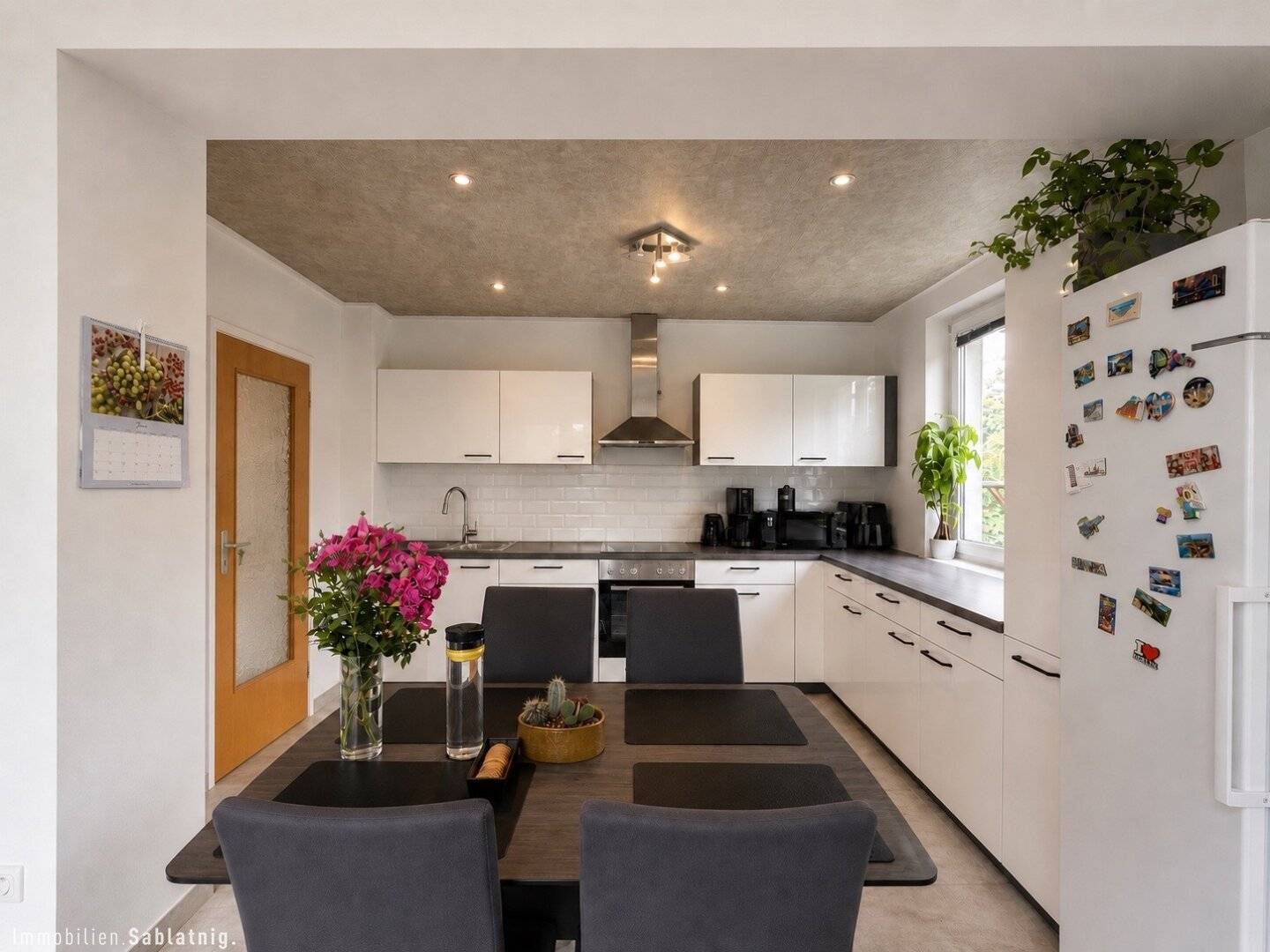 Charmante 3-Zi.-Wohnung mit Loggia, Garage & Einbauküche in St. Pölten, 70m²!