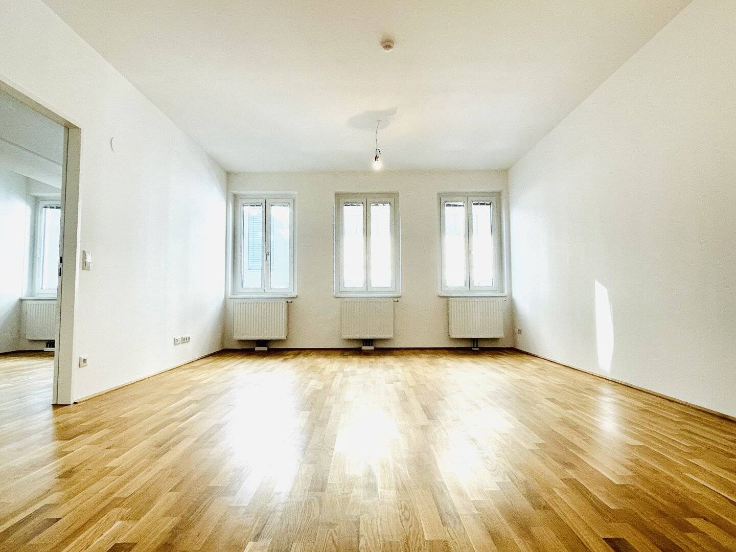 TOP! 2,5 Zimmer Wohnung im Herzen von Korneuburg! Bezugsfertig!