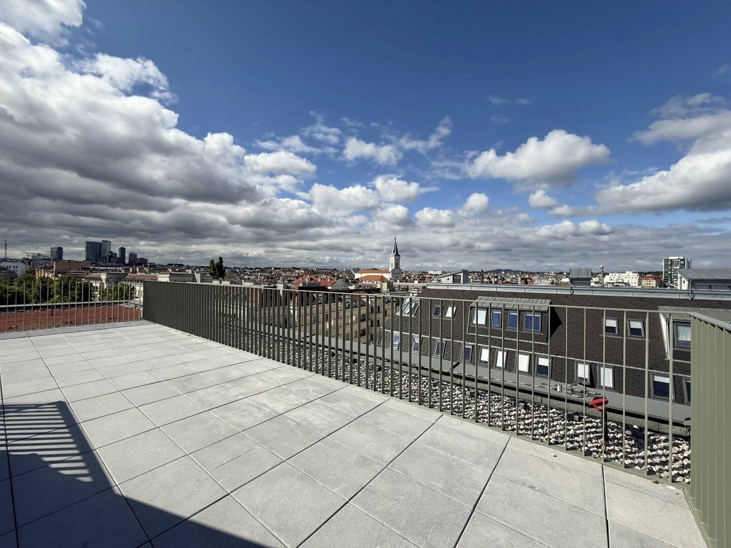 Penthouse roof terrace panoramic view Wienfluss