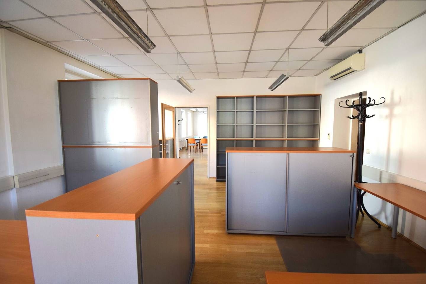 MÖBLIERTES BÜRO - JETZT FÜR SIE BEREIT