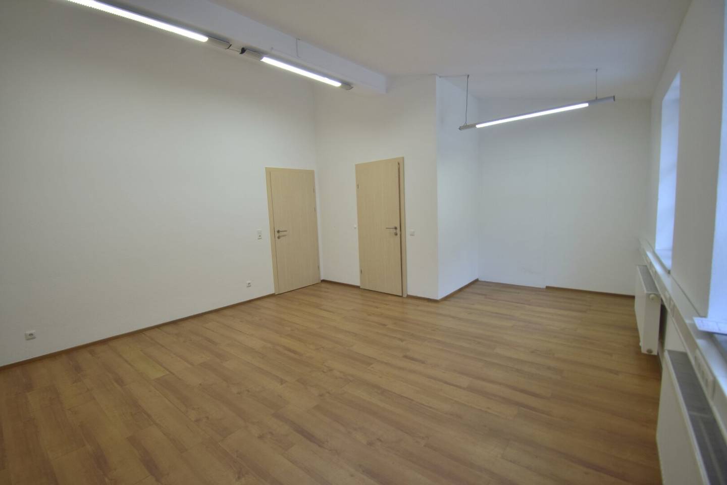 Kleinbüro in der Lederfabrik zu mieten !!!