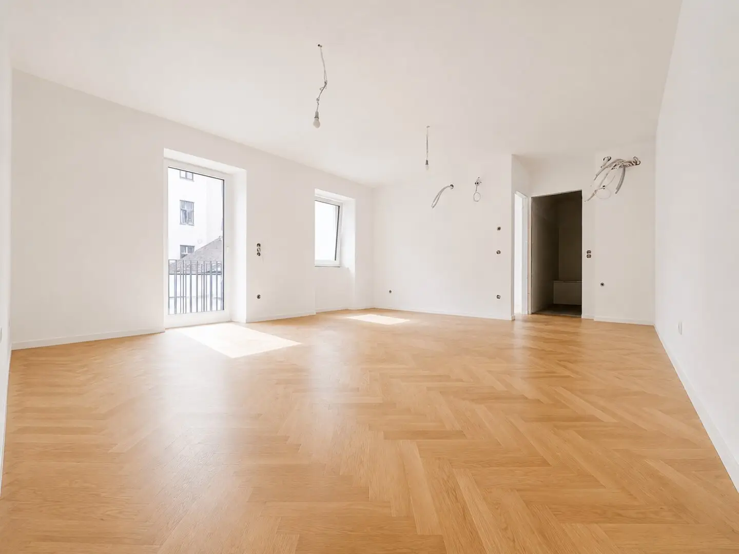 ERSTBEZUG 3-Zimmer Altbauwohnung, 62,20m² Wohnfläche - mit 32,60m² Terrasse