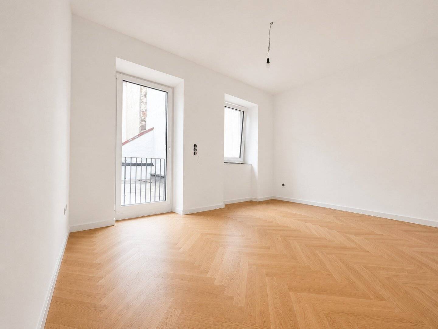 ERSTBEZUG 3-Zimmer Altbauwohnung, 62,20m² Wohnfläche - mit 32,60m² Terrasse