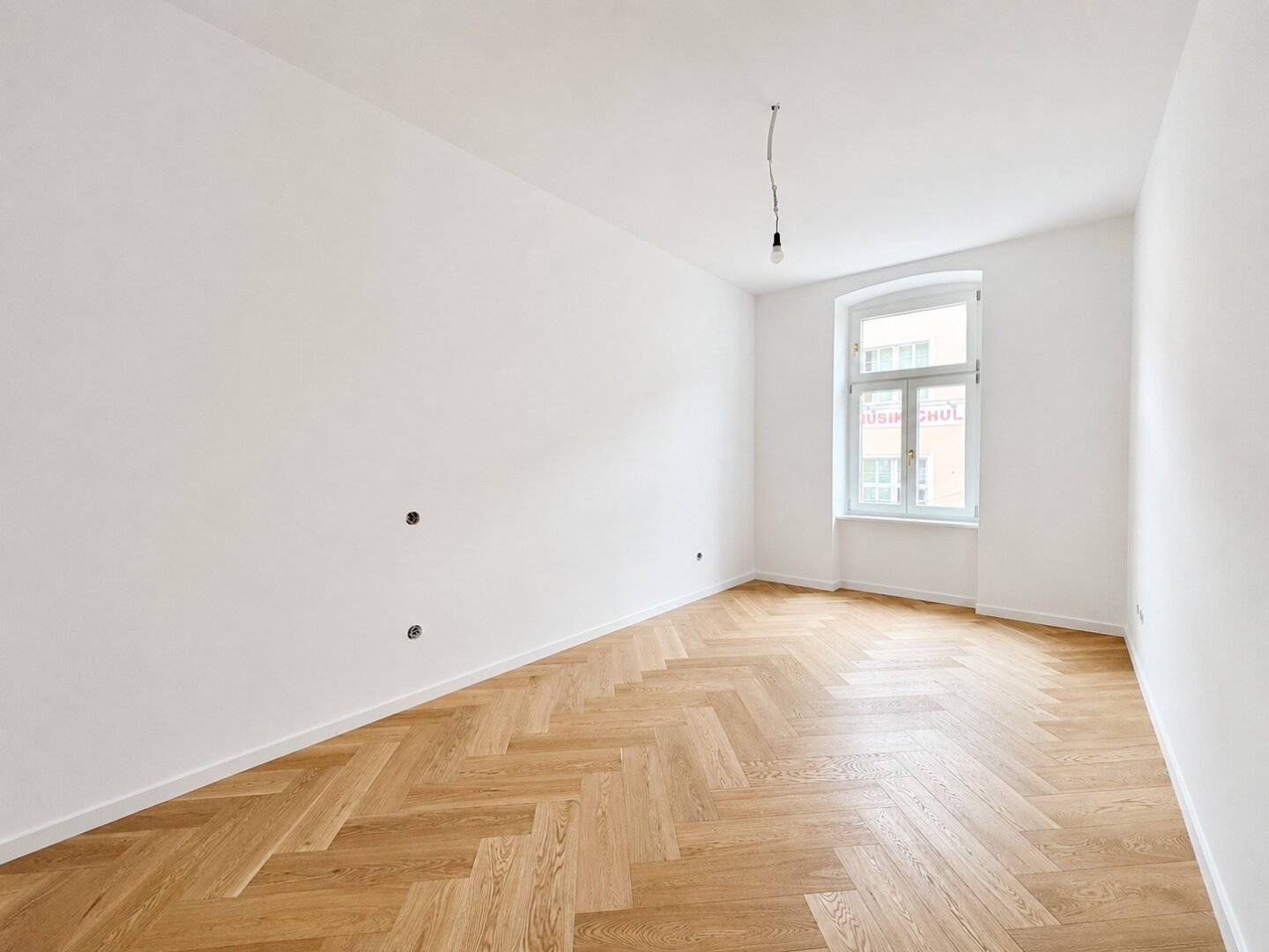 ERSTBEZUG 3-Zi-Wohnung mit Balkon, Klimaanlage & Aufzug im 16. Bezirk