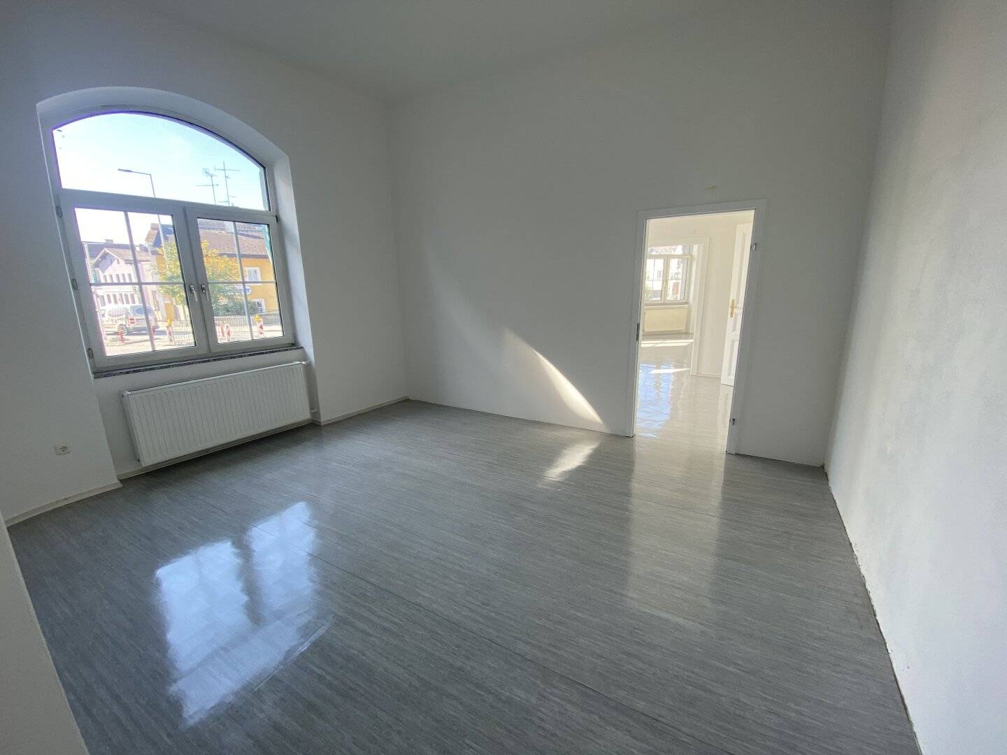 Großzügige und helle Büro-/Kanzlei-/Studiofläche in bester Lage