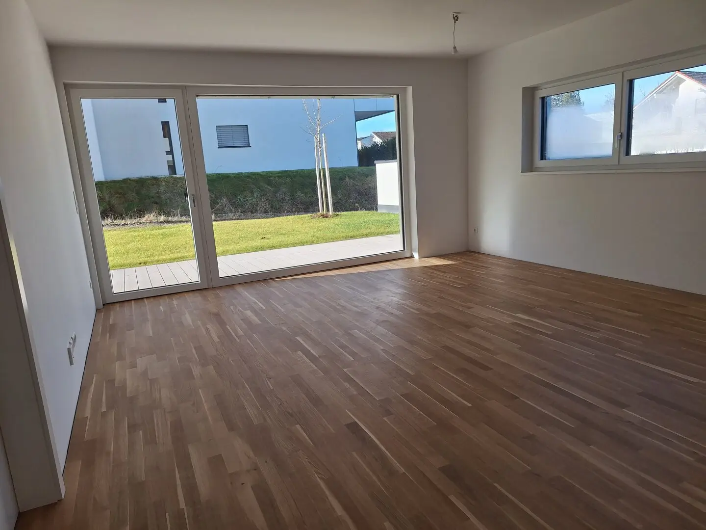 Charmante Gartenwohnung mit PKW-Stellplatz in der Tiefgarage