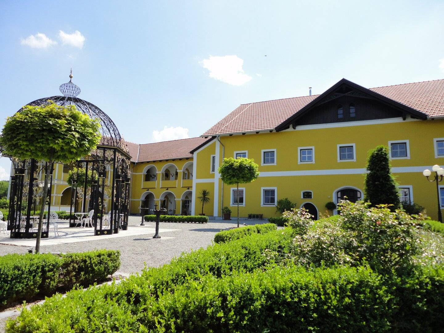 Gemütliche Terrassen-Wohnung am Land