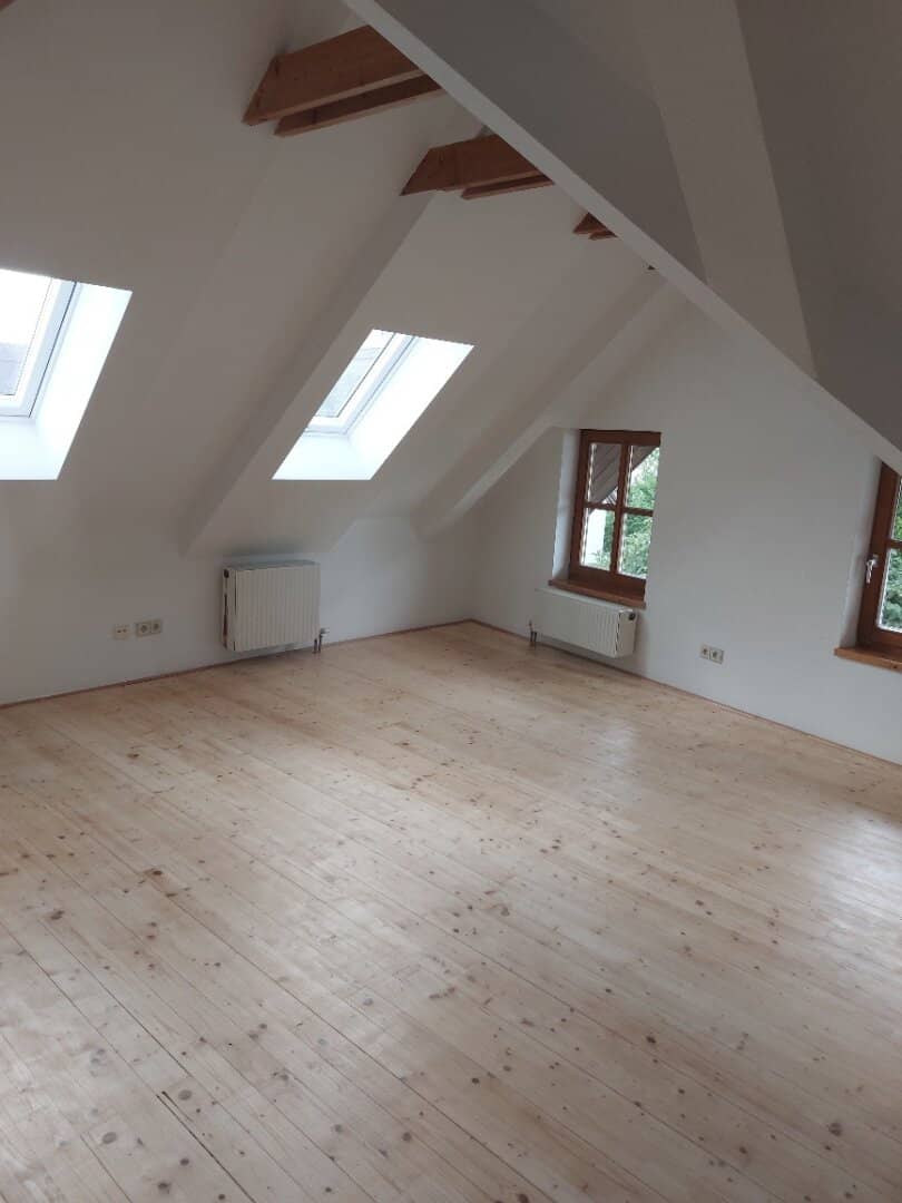 Stilvoll wohnen im denkmalgeschützten Altbau mit Garten