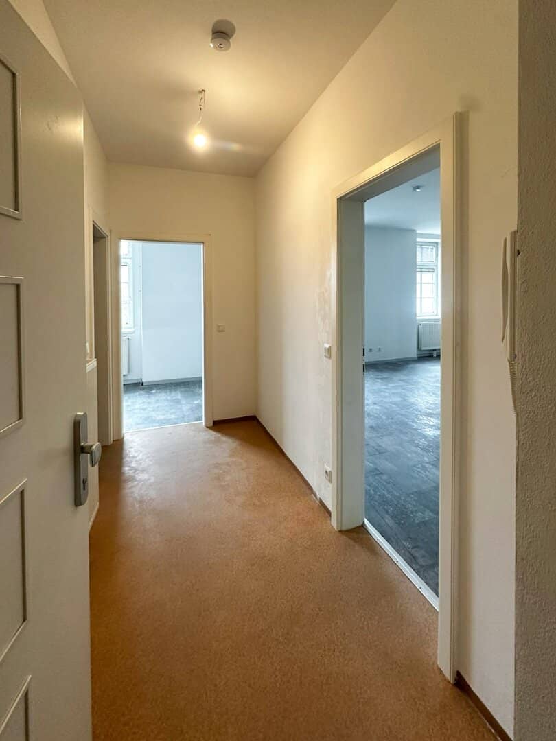 Hofseitige, großzügige Wohnung im Zentrum