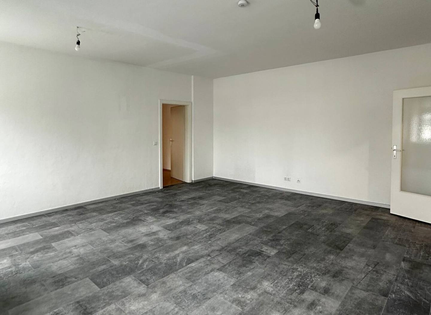 Hofseitige, großzügige Wohnung im Zentrum