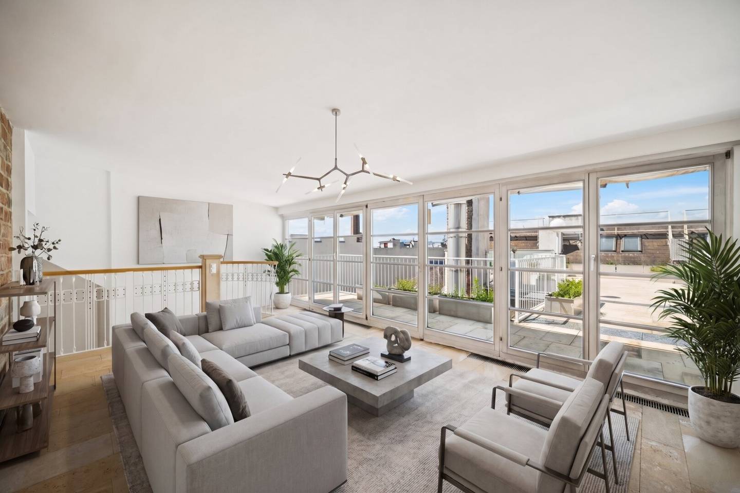 Maisonette-Wohnung mit viel Potenzial und traumhafter Dachterrasse