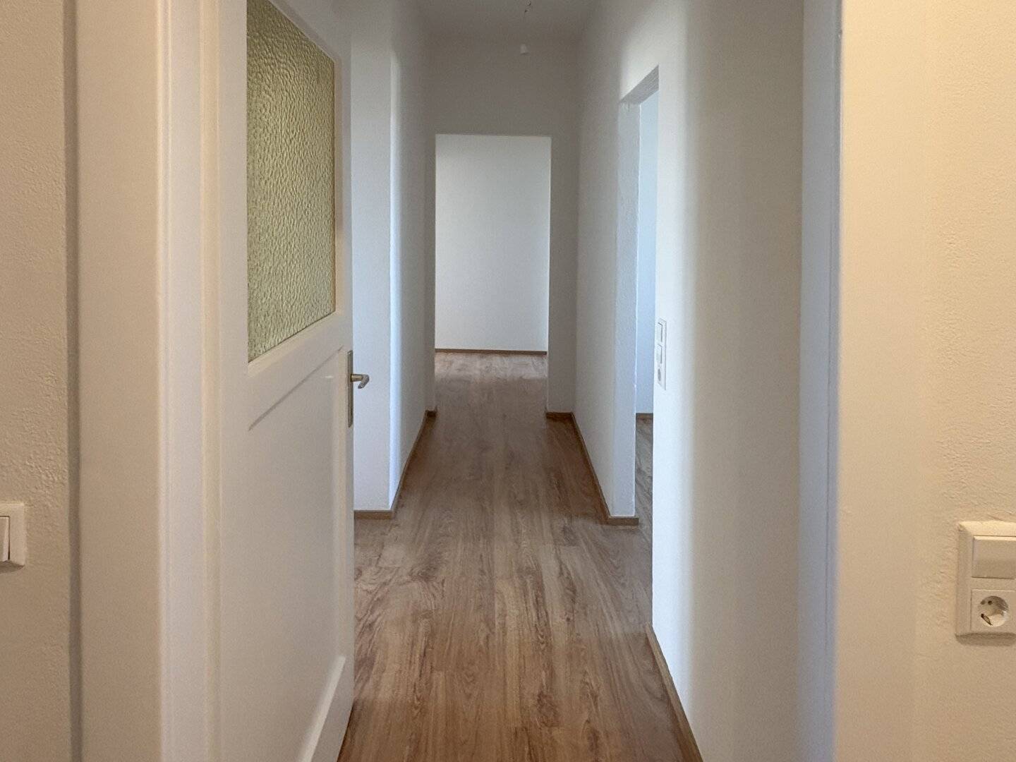 Helle, sanierte Dachgeschoßwohnung mit Fernblick