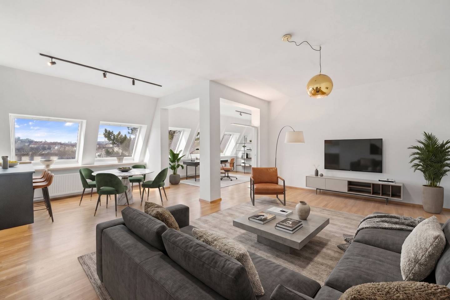 Über den Dächern der Stadt – Traumhafte Dachgeschosswohnung mit Weitblick