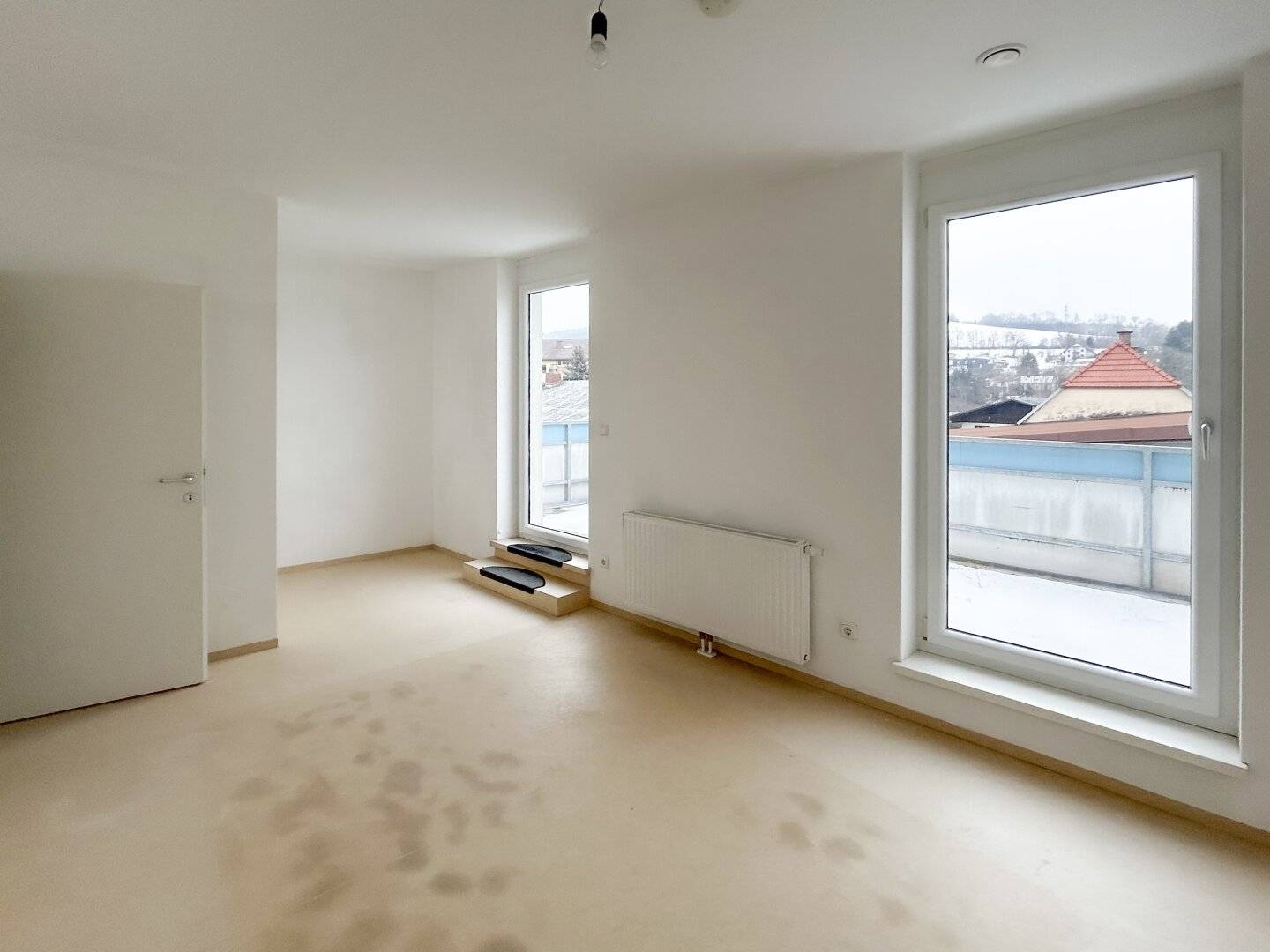 BETREUBARES WOHNEN: helle Wohnung mit zwei Dachterrasse