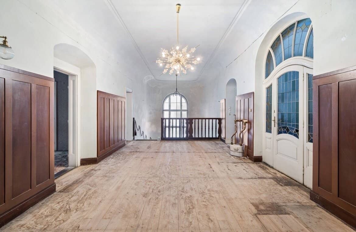 Historische Stadtvilla in zentraler Lage mit einzigartigem Entwicklungspotenzial