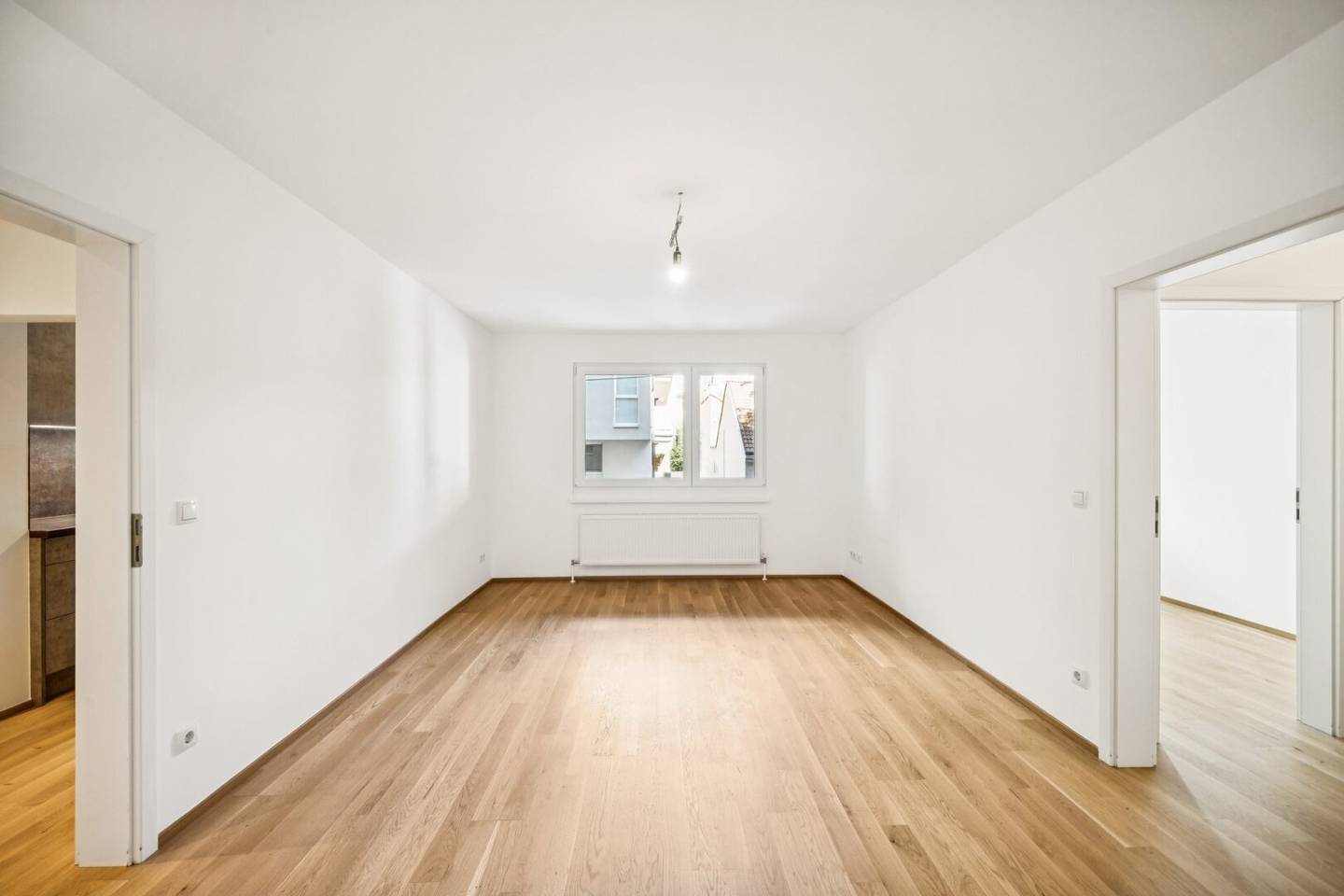 Renovierte Neubau 3-Zimmer-Wohnung mit Lift & Schrankraum – Nähe vom Supergrätzl Leebgasse!