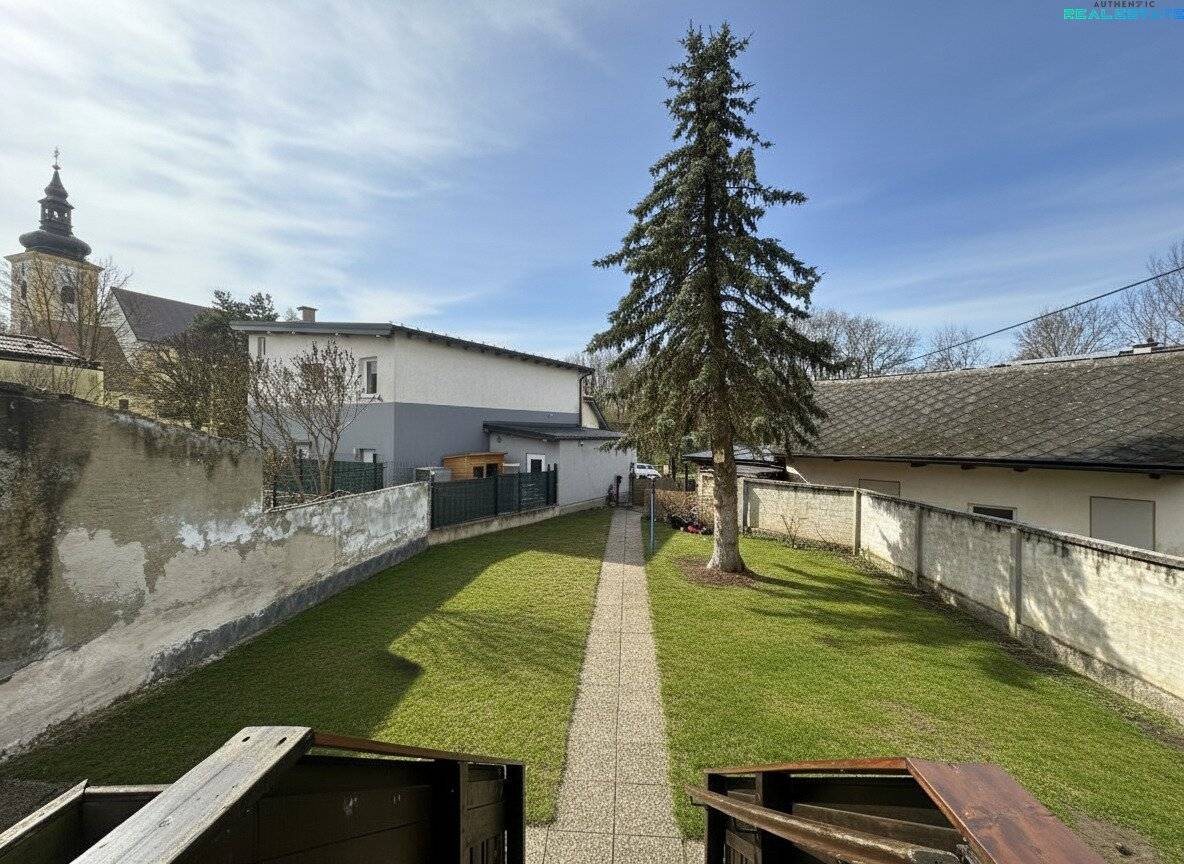 Großzügiges Familienhaus mit 6 Schlafzimmer & 2 Wohnküchen