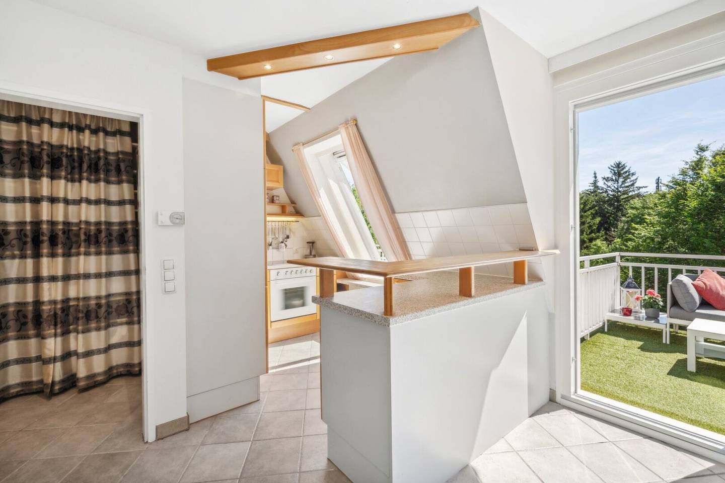3-Zimmer-Maisonette nähe Kalksburg – mit sonnigem Balkon und Weitblick!