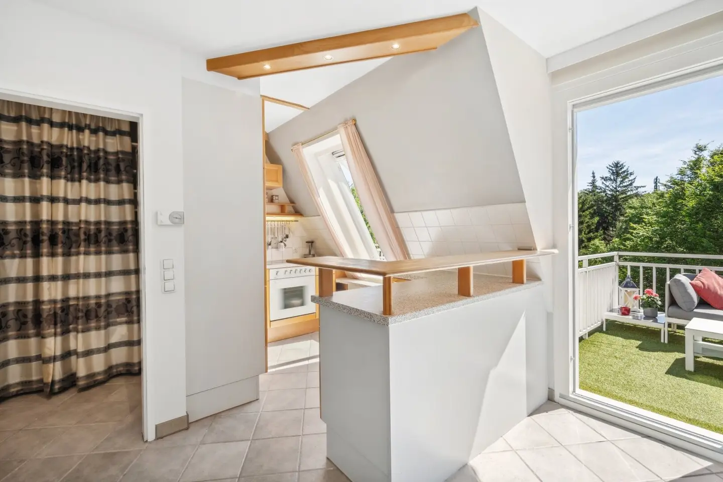 3-Zimmer-Maisonette nähe Kalksburg – mit sonnigem Balkon und Weitblick!