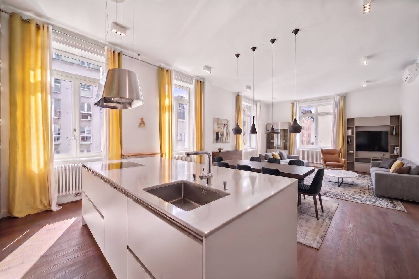 Wohnen beim Belvedere: Altbau-Charme trifft modernen Familienluxus