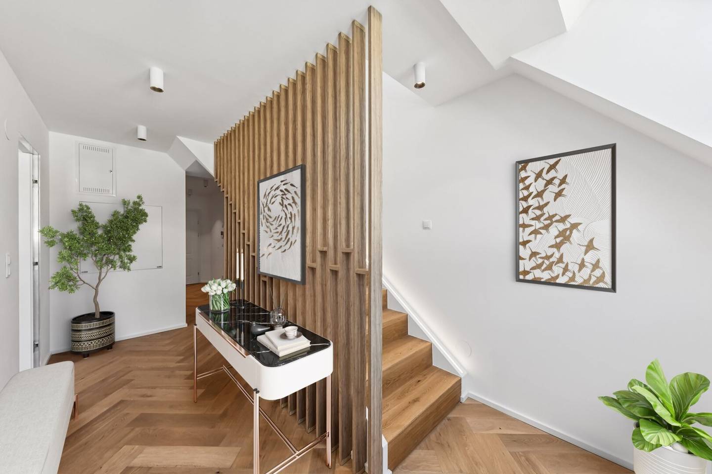 Luxuriöser Erstbezug: Dachgeschosswohnung mit Terrasse auf Wohnebene, Privatsphäre und freiem Blick