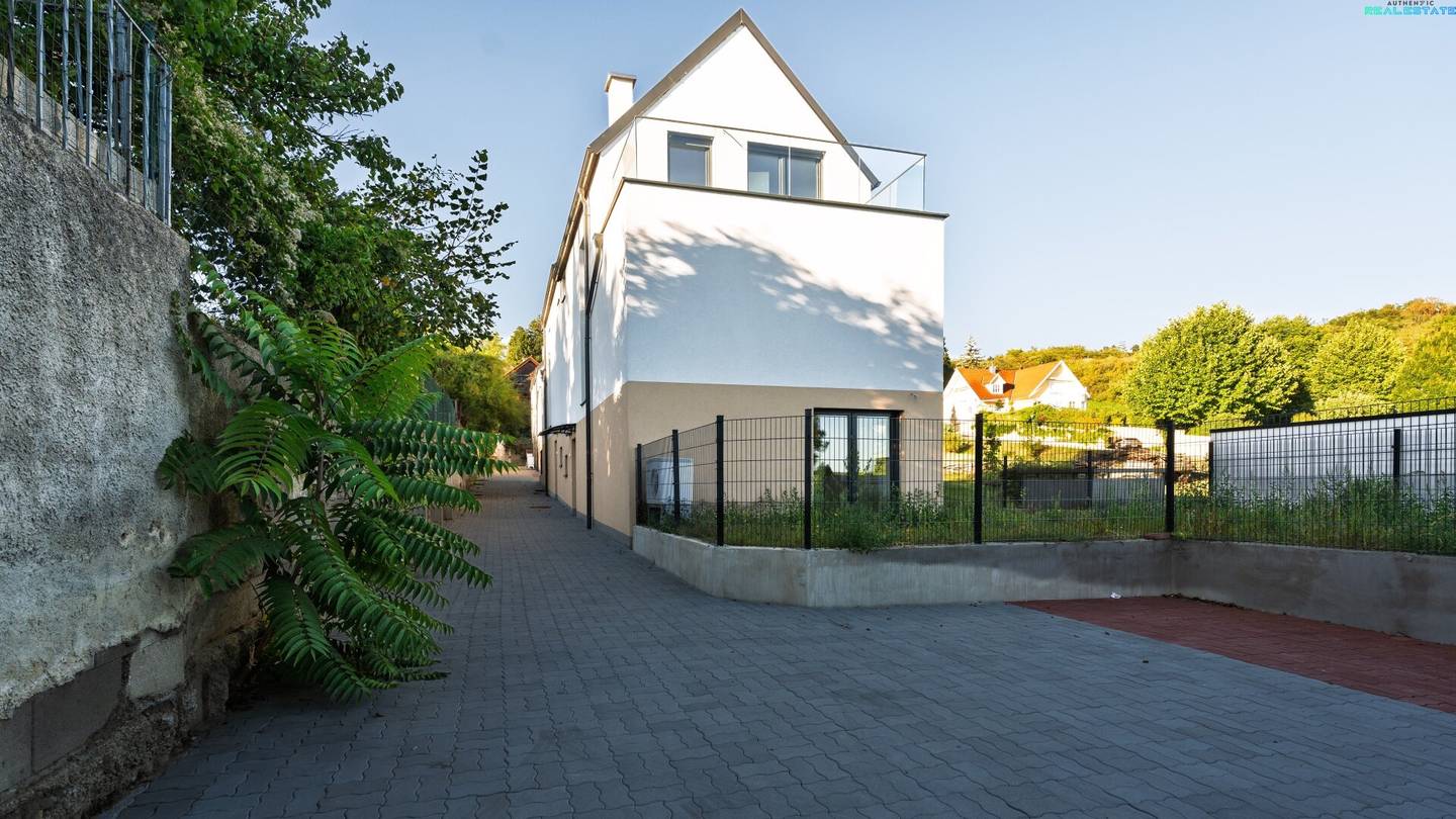 Nur noch 3 Häuser verfügbar - Exklusive Doppelhaushälfte in Hagenbrunn – Wohnen auf 3 Ebenen mit Keller & Garten
