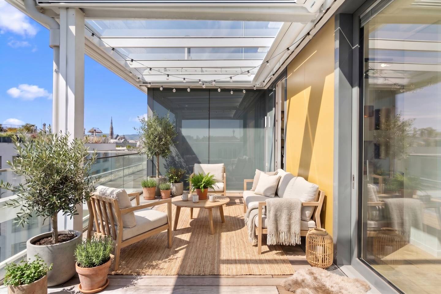 Premium-Apartment beim Stadtpark mit Dachterrasse und beindruckendem Blick über Wien