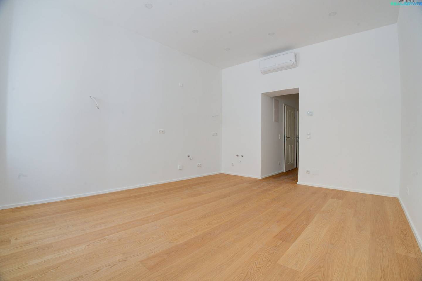 Erstbezug nach Sanierung - 1 Zimmer Wohnung mit Klima und Fußbodenheizung