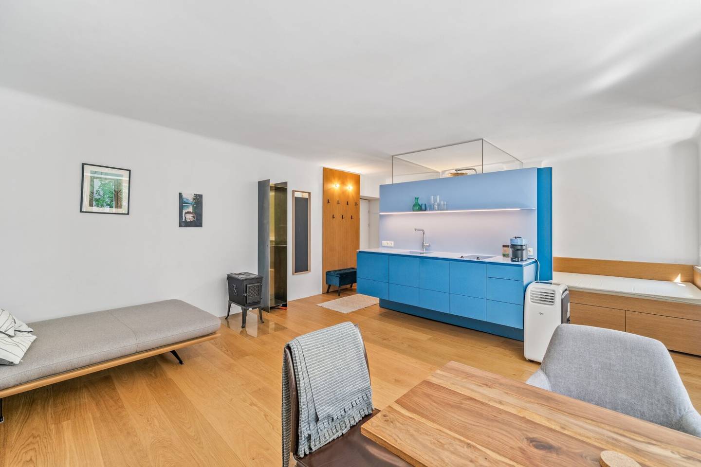 Nahe Innenstadt: Möbliertes Designer-Apartment in ruhiger Lage