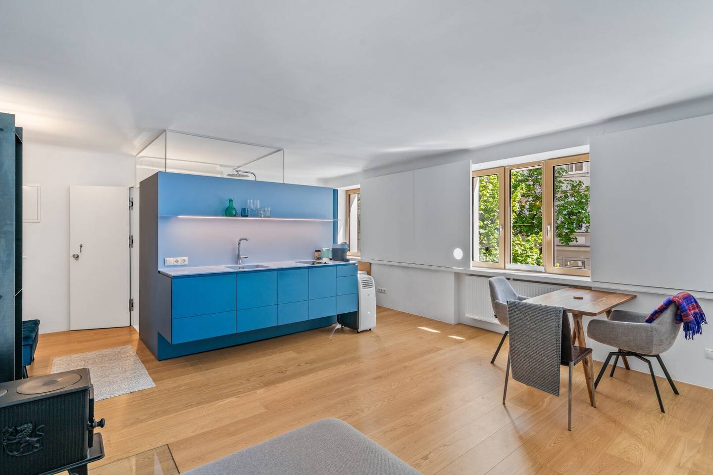Nahe Innenstadt: Möbliertes Designer-Apartment in ruhiger Lage