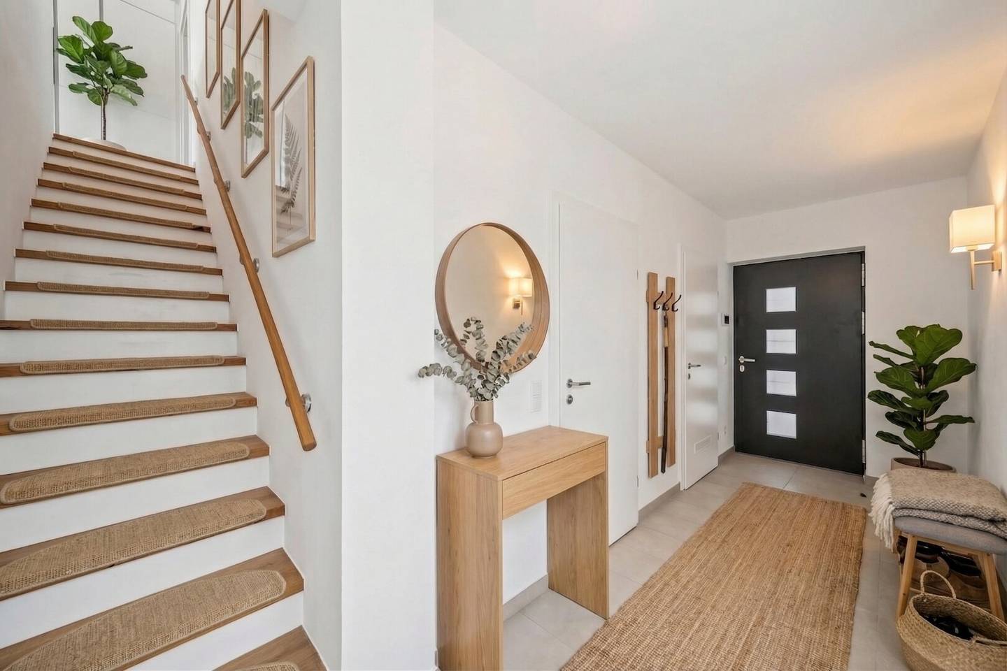 Premium-Dachgeschosswohnung mit 4 Zimmern, Balkon und Grünblick nahe Wien