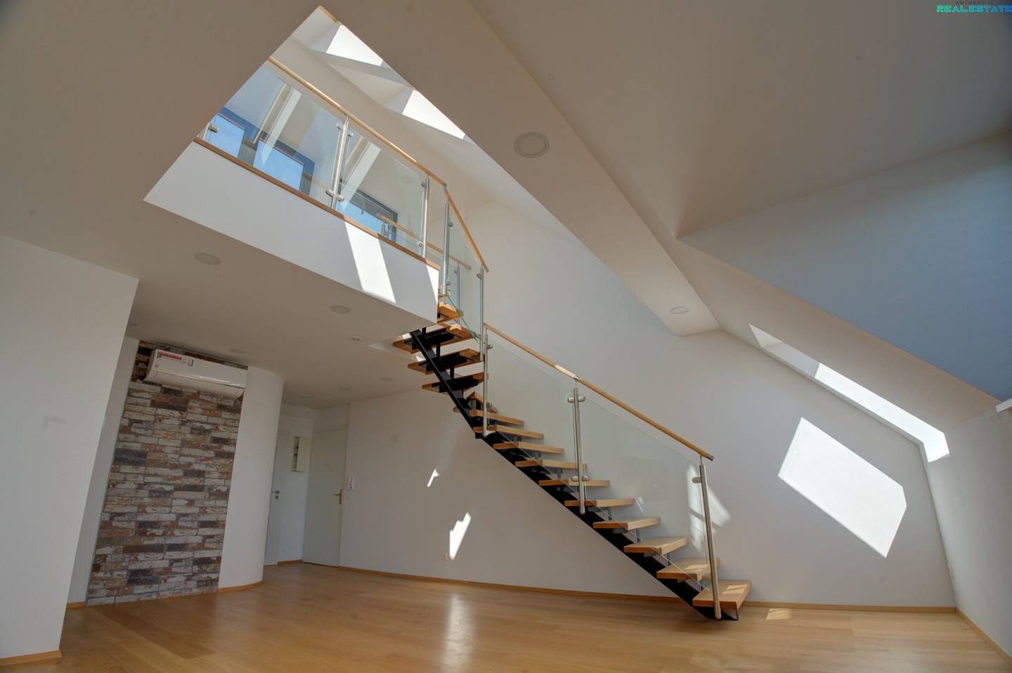 Moderne 3-Zimmer-Wohnung mit großzügiger Terrasse – Erstbezug