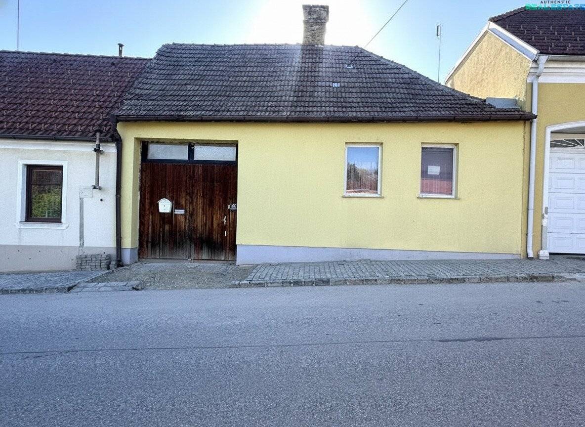 Idyllisches Einfamilienhaus mit Werkstatt/ Garage!