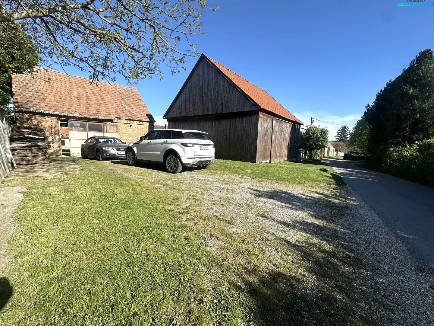 Idyllisches Einfamilienhaus mit Werkstatt/ Garage!