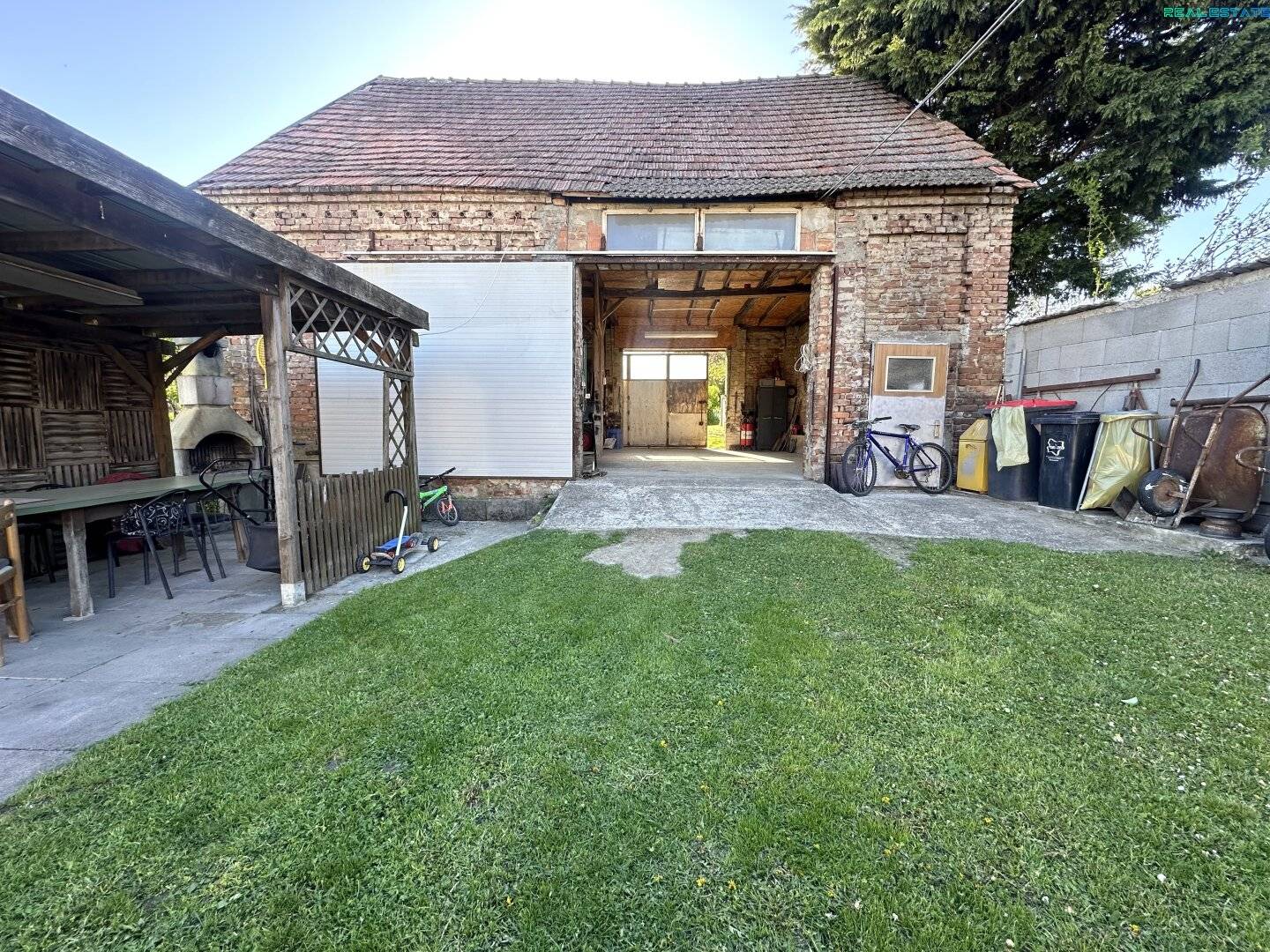 Idyllisches Einfamilienhaus mit Werkstatt/ Garage!