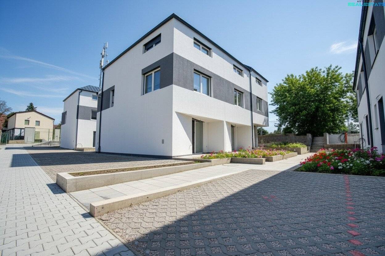 Erstbezug! Stilvolle Reihenhäuser mit Terrasse, Garten und Zwei-Stellplätze