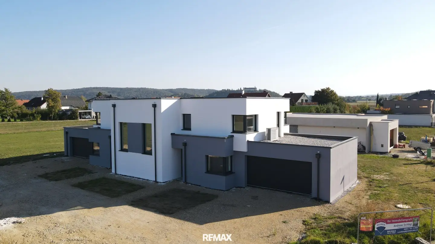 Exklusives Premium-Doppelhaus in Gemeinlebarn