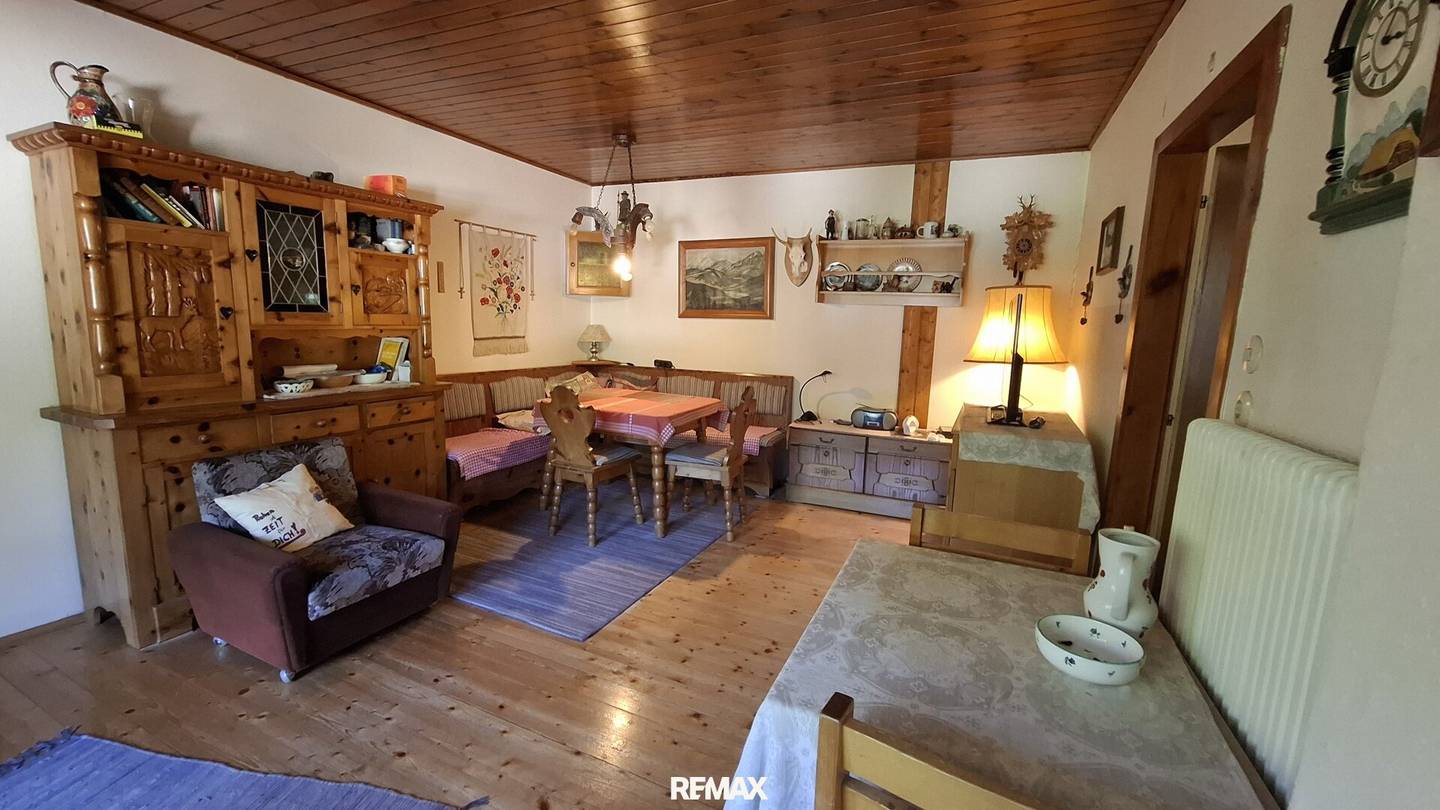 Klassisches Einfamilienhaus mit Garten in naturnaher Lage