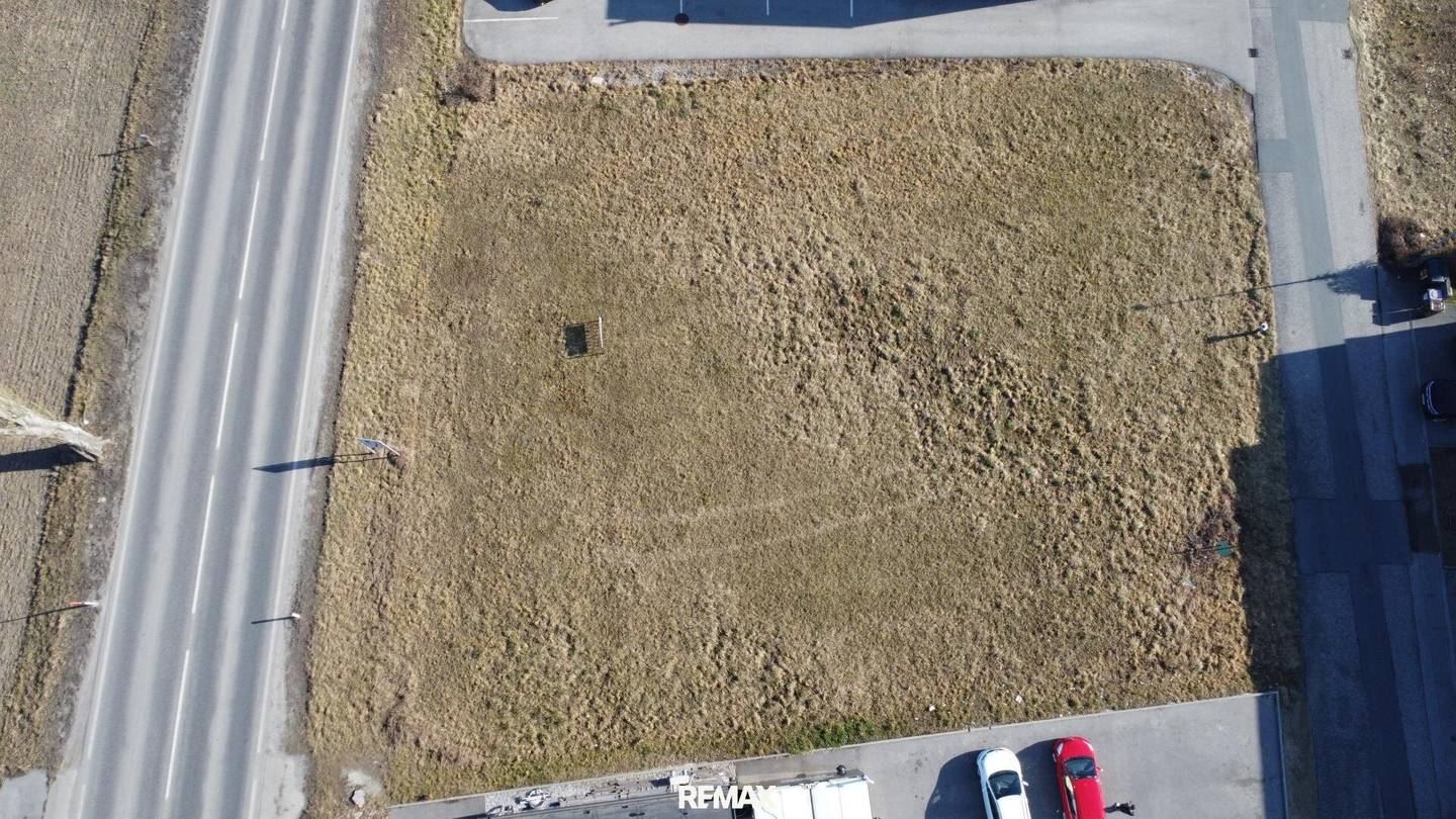 Attraktives Pachtgrundstück in Pottenbrunn – ideal für Gewerbe oder Lager