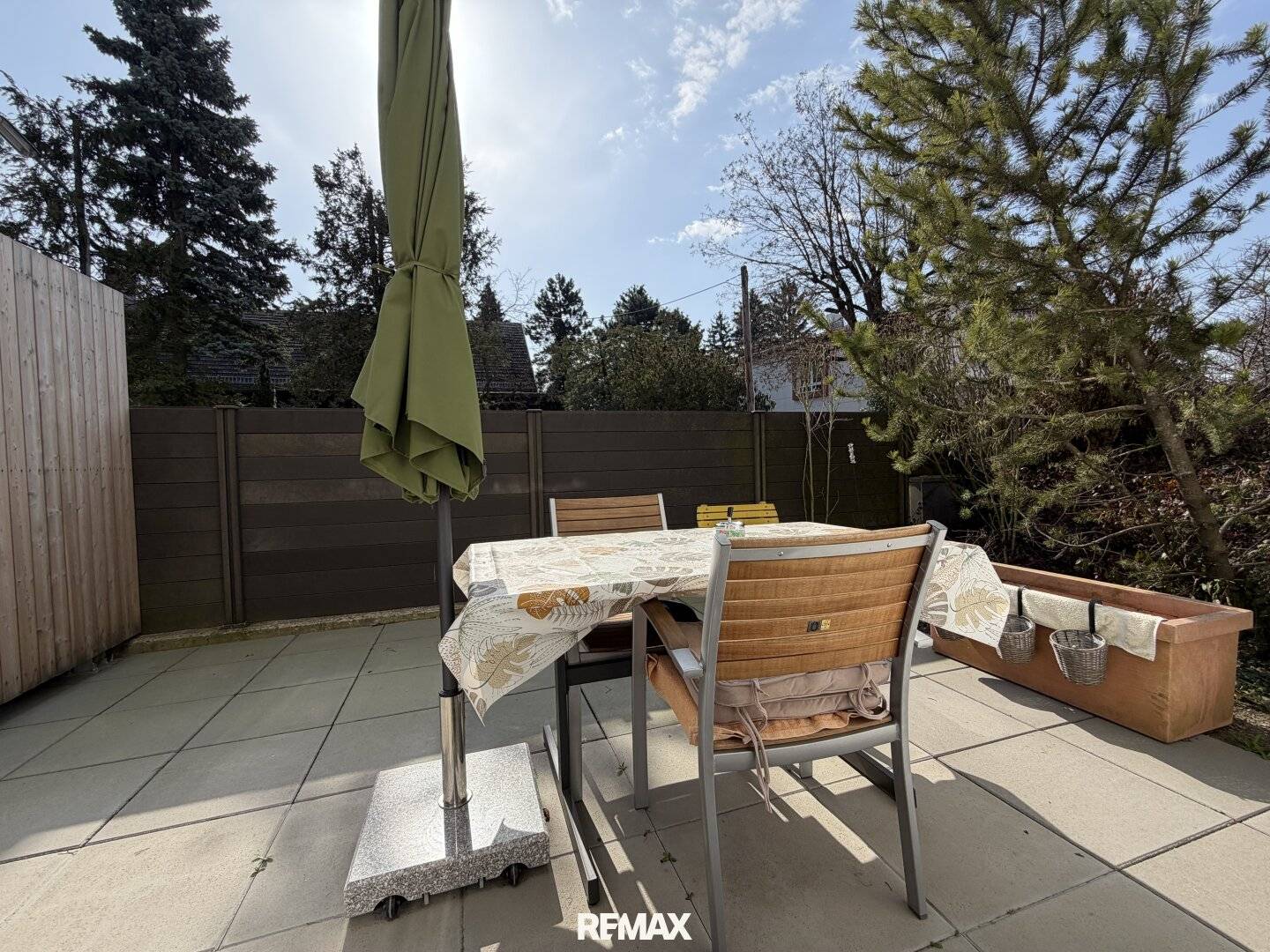 Stilvolle 1-Zimmer-Wohnung mit Terrasse und Eigengarten