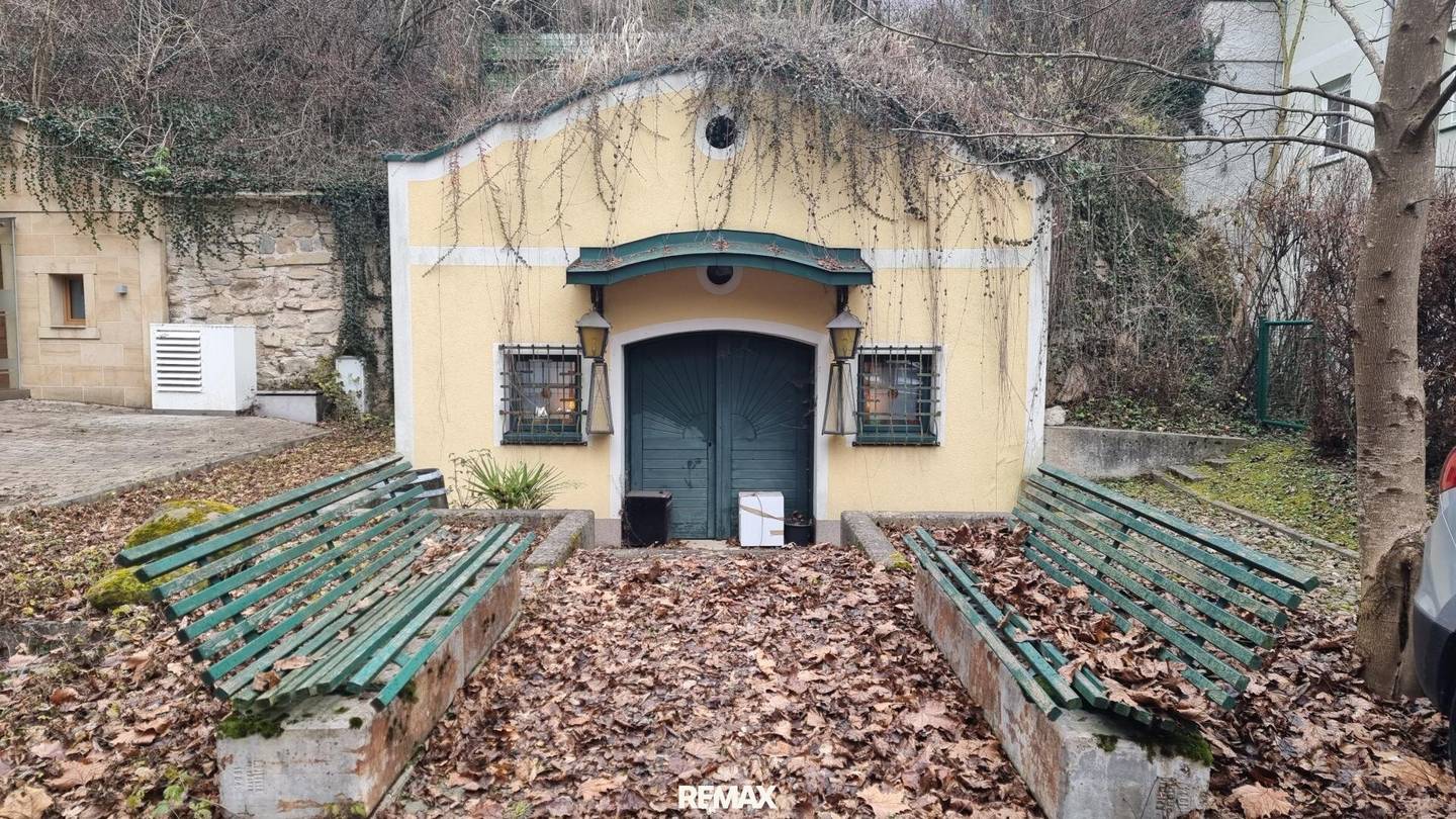 Wo Wein auf Atmosphäre trifft: großzügiger Weinkeller in St. Pölten