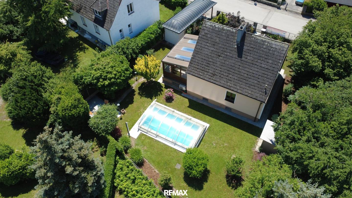 Einfamilienhaus mit Pool und Wintergarten in begehrter Wohnlage von St. Pölten