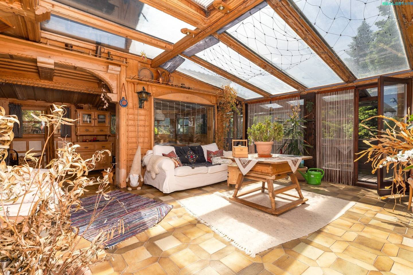 Dein Refugium am Semmering - Indoor-Pool, Sauna, Wintergarten und neue PV-Anlage