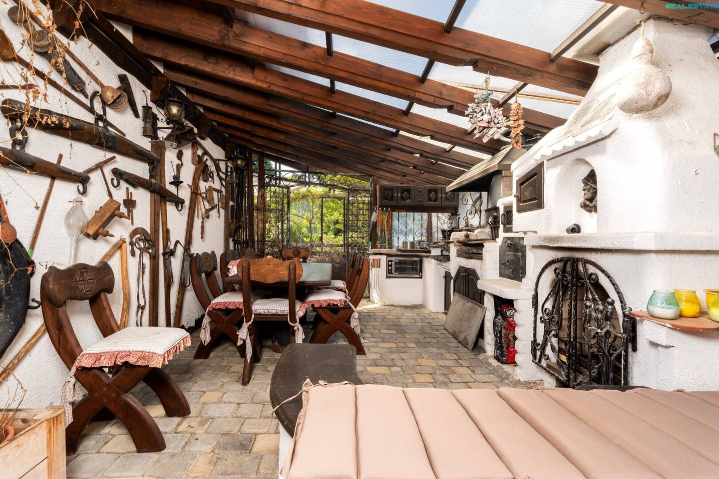 Dein Refugium am Semmering - Indoor-Pool, Sauna, Wintergarten und neue PV-Anlage