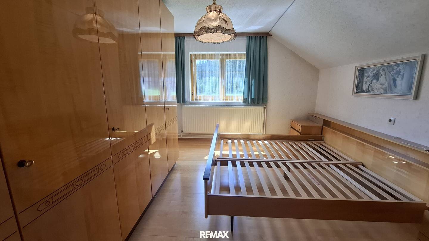 Naturnah wohnen: Klassisches Einfamilienhaus mit Garten und Doppelgarage in 3664 Martinsberg