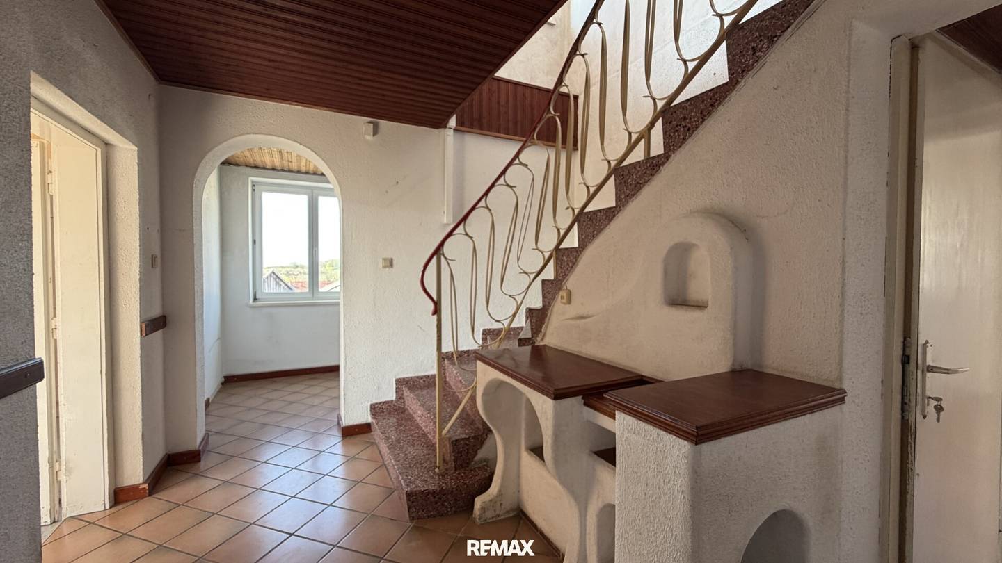 Familienhaus mit traumhaftem Ausblick – 8 Zimmer voller Möglichkeiten