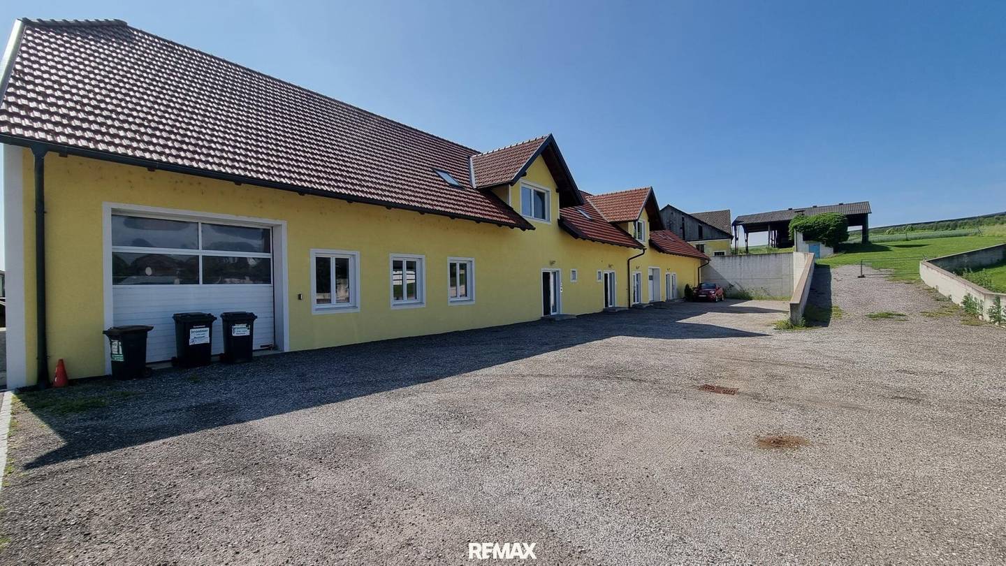 Wohn-Geschäftshaus mit 3 Wohnungen und 2 Geschäftsflächen